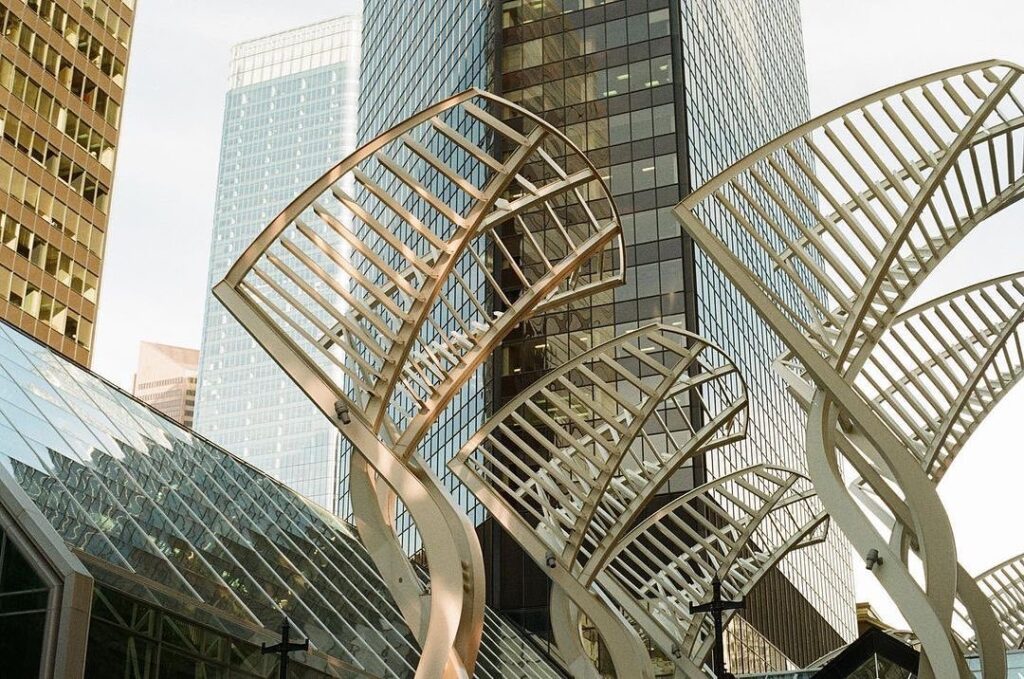 Calgary Pet Friendly Guide 6 IG: @stephenavenue